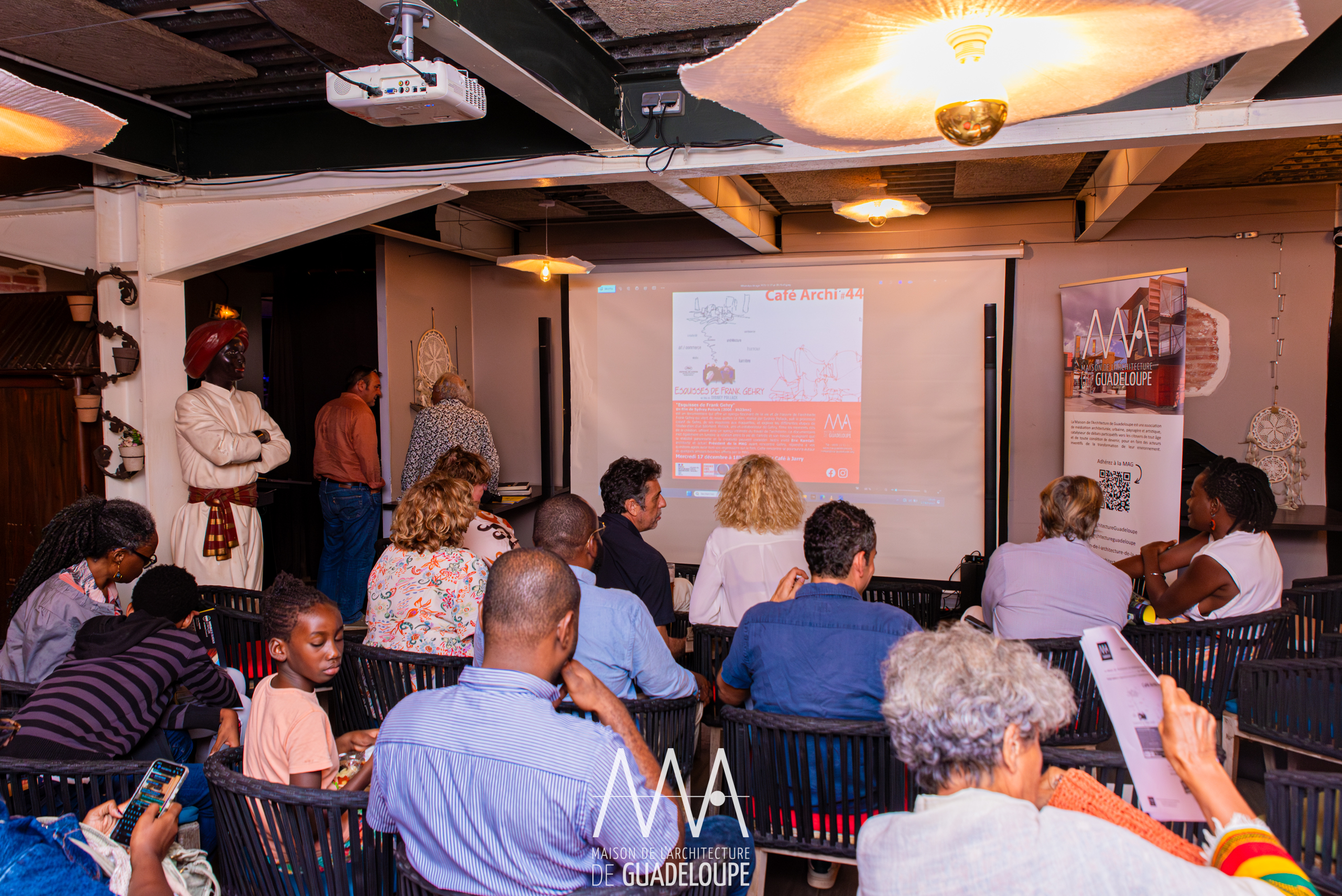 You are currently viewing Retour en images sur le Café Archi #44 : Esquisses de Frank Gehry